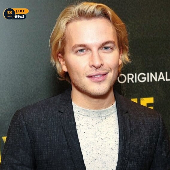 Ronan Farrow Parents