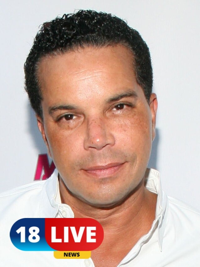 Troy Roberts