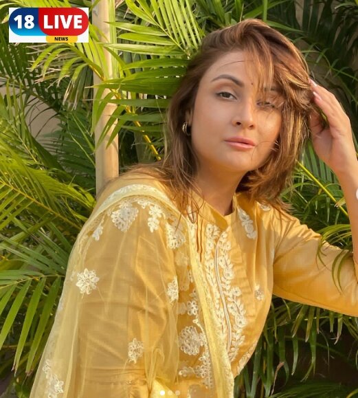Urvashi Dholakia 